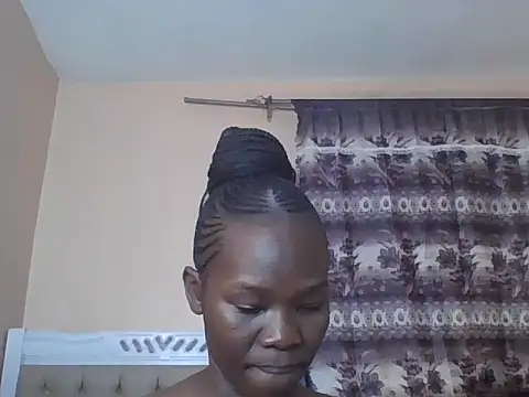 dollface_diva01 live cam on StripChat