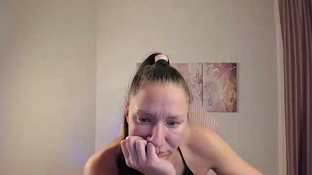 SarahCoksss live cam on StripChat