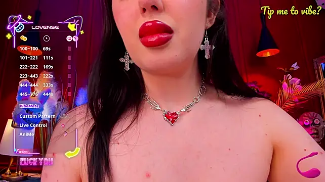 Mayzzie live cam on StripChat