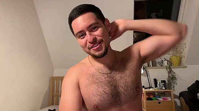 maxingold live cam on StripChat