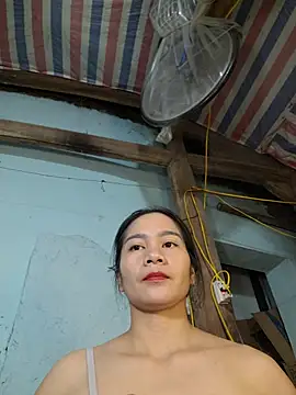 Nice_16 live cam on StripChat
