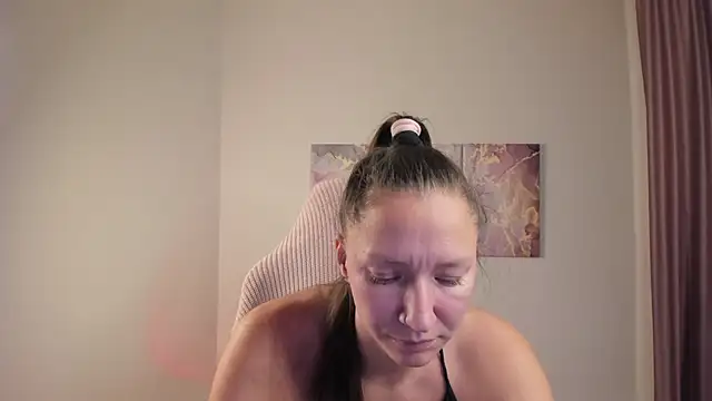 SarahCoksss live cam on StripChat