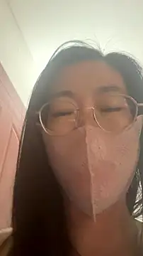 Caihong- live cam on StripChat