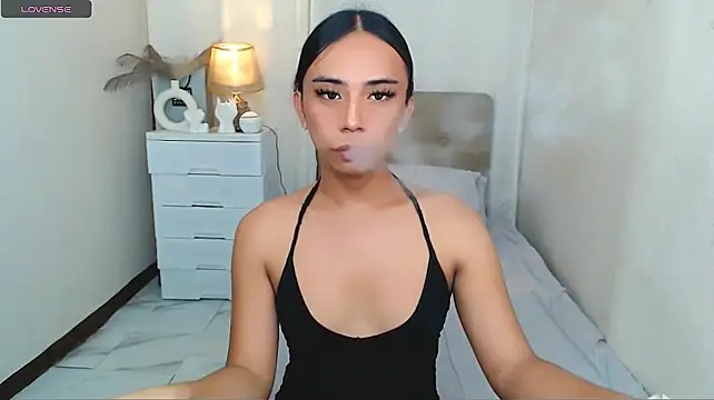 scarlet_smith7 live cam on StripChat