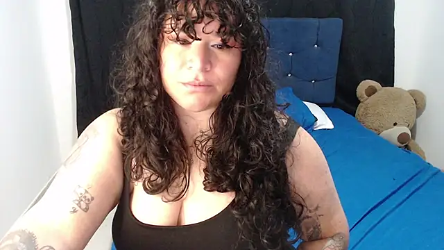 ANGELIQUE_KLANE