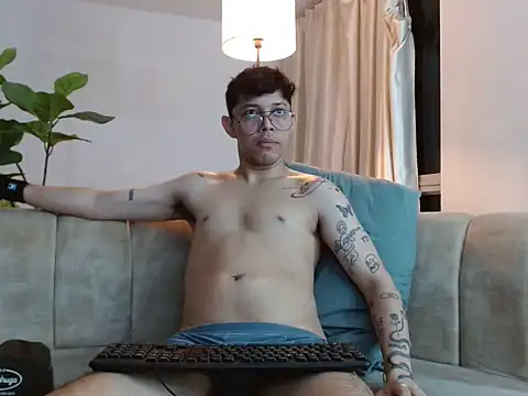 tonysexyboy on Stripchat