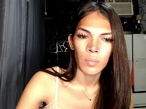 GORGEOUS_CARMEE live cam on StripChat