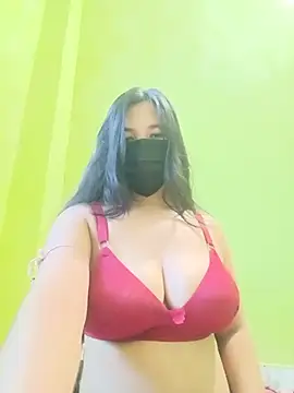 queen__sweety live cam on StripChat