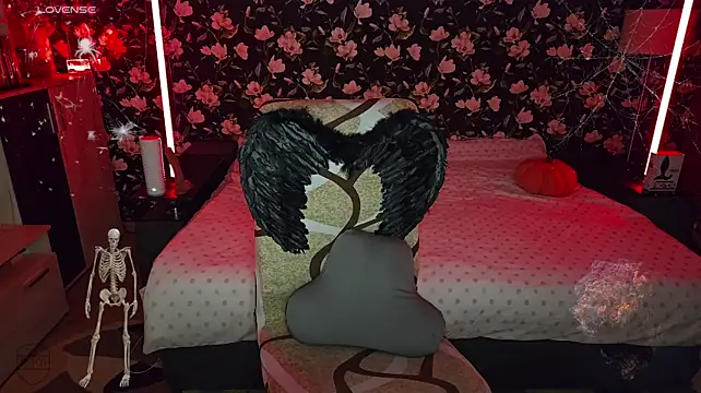 Vuitton live cam on StripChat
