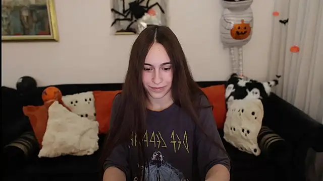 alicekolltt (F young) - strip