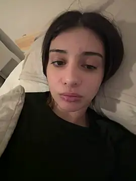 bellefleurrr (F young) - last tipper wins my 1st fuck dildo video