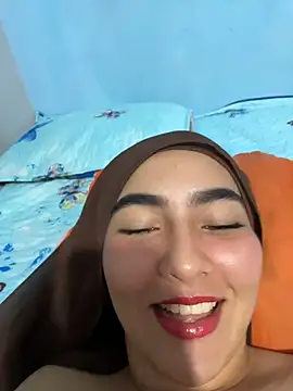 Malika_Noor live cam on StripChat
