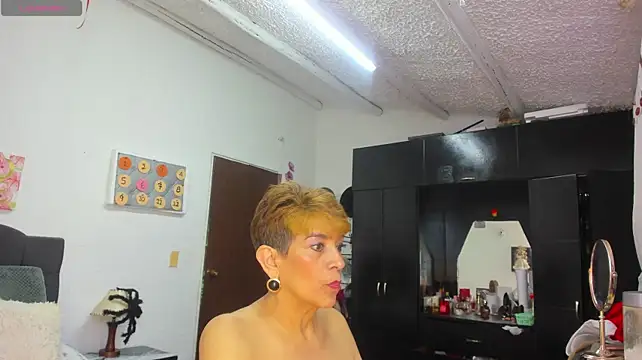 Angelina_Stone_65