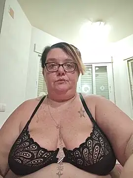 diosacurvy1984 webcam