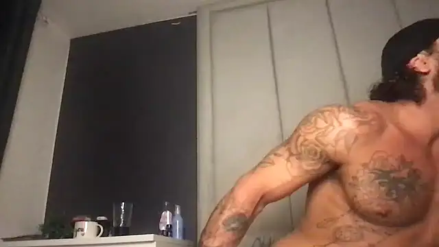 Magic_Mike_666 live cam on StripChat