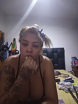sextatto live cam on StripChat