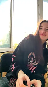 kimi_ass (F young) - Sit on XXL red plug in ass
