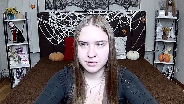 LauraHlot