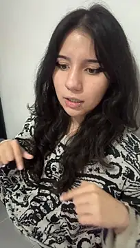 HollyPeachh