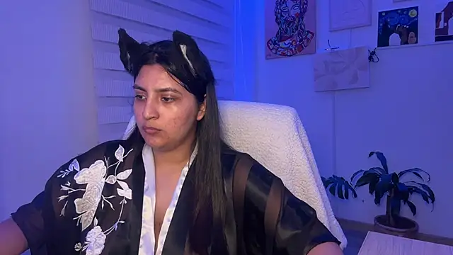 cloe_small live cam on StripChat