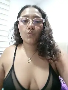 snake_mia live cam on StripChat