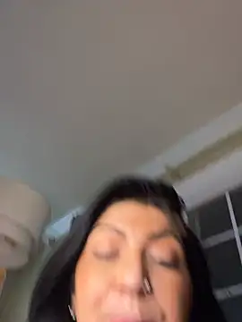 LittleMissEeve live cam