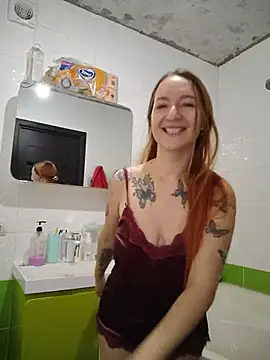 LeonaFox
