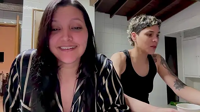Marcella_and_laura