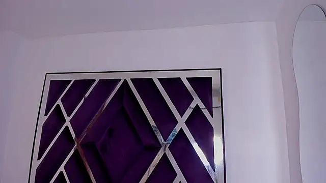 mayaluxe52 live cam on StripChat