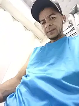 Jorge3840 live cam on StripChat