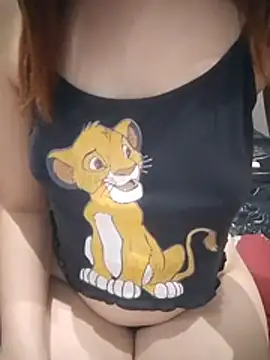 Qamar_Cat live cam on StripChat