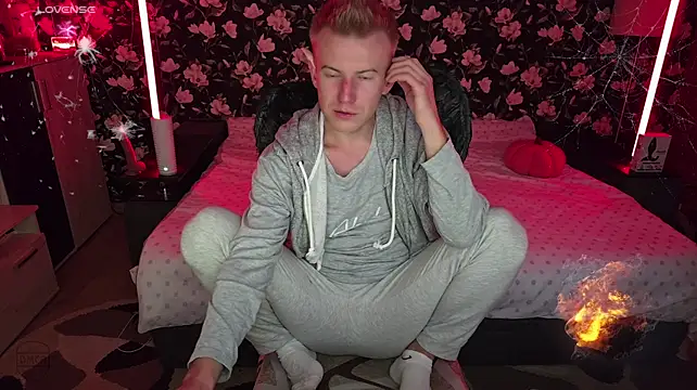 vuitton (M young) - CUM or prvt 🍆💦