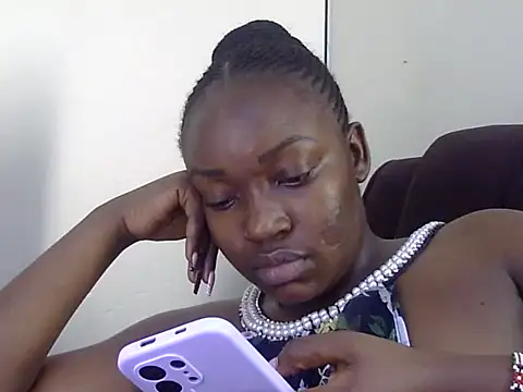 Sexy-suzy live cam on StripChat