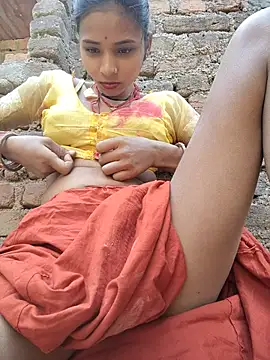 R_Roshni Live Webcam on Stripchat