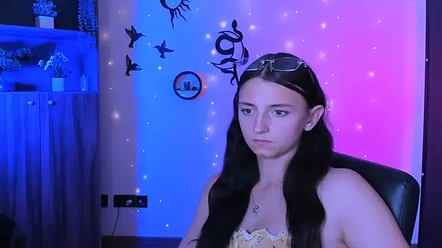 caroline_honeyy (G teen) - doggy in panties