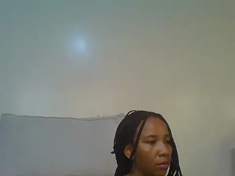 Cameralbaddie live cam on StripChat