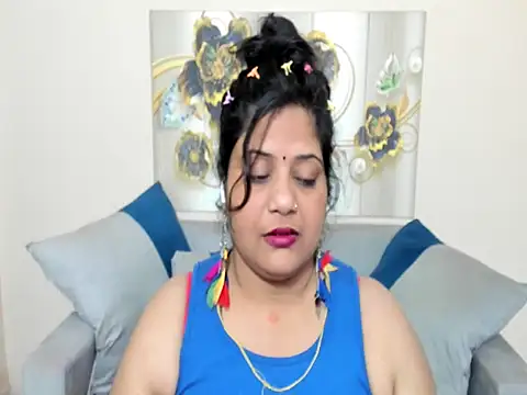 misssoniya3 live cam on StripChat