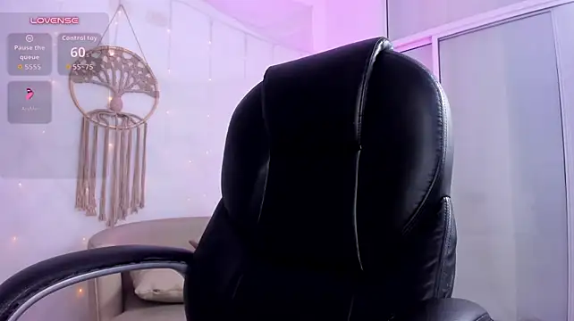 Ginni_charlotte