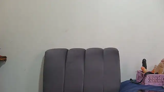 sluttylaura21