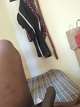 BangloreMalluboyAachujos live cam on StripChat