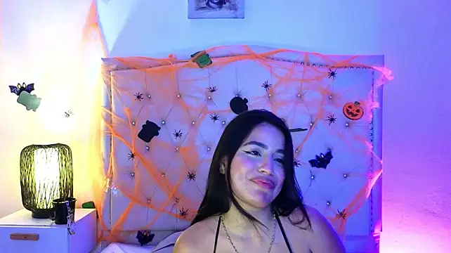 Sofia_Blosom live cam on StripChat