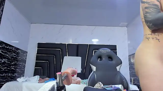 Ladyy_Scarlett