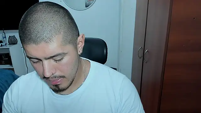 Baltazar_Dupont live cam on StripChat