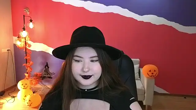 pixelgoddess (F young) - boobss out
