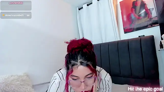 kyliejenner_hot