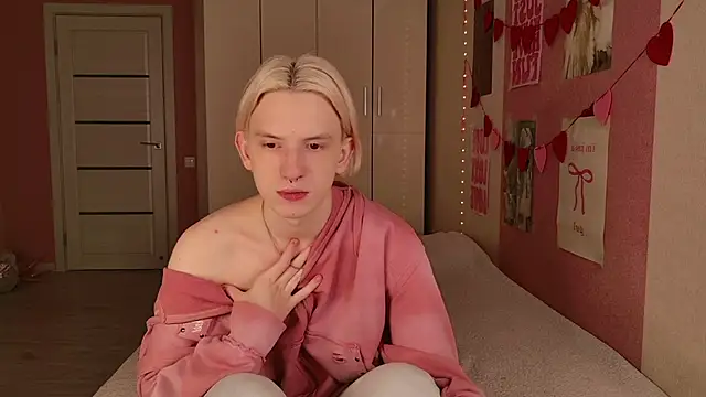 ron_vilss (M twink) - good day