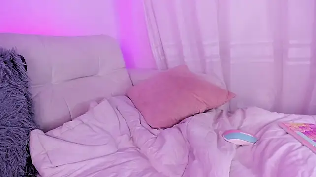 Angell_Pink
