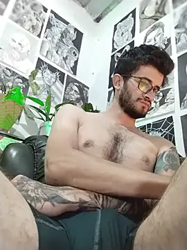 Loggan_donnelly live sex cam