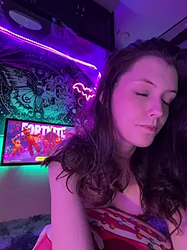 lilactease (F teen) - 🖌️🎨Lets play with UV body paint 🎨🖌️