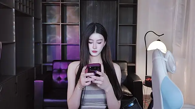 Clover_8 live cam on StripChat
